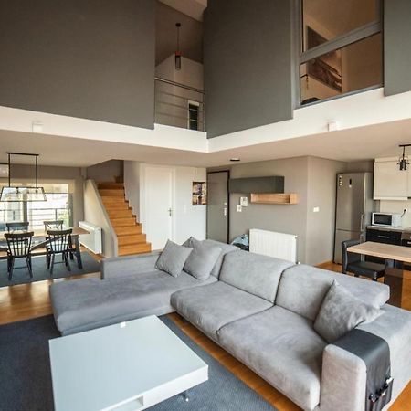 דירות אתונה Minimal Brand New Loft Next To Subway מראה חיצוני תמונה