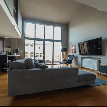 דירות אתונה Minimal Brand New Loft Next To Subway מראה חיצוני תמונה