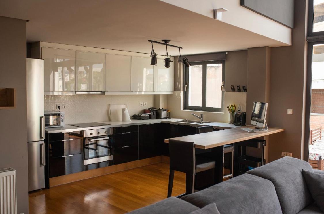 דירות אתונה Minimal Brand New Loft Next To Subway מראה חיצוני תמונה